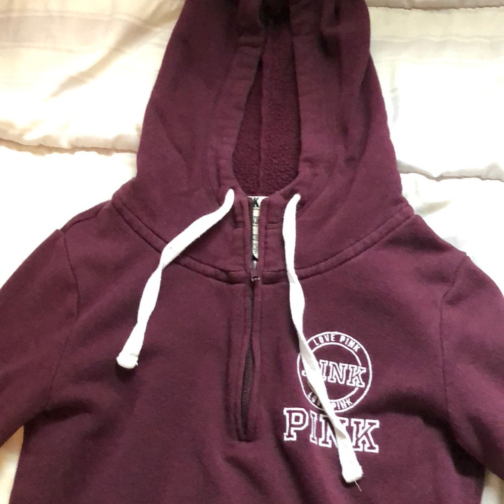 Sweatshirt - Picture 2 of 4